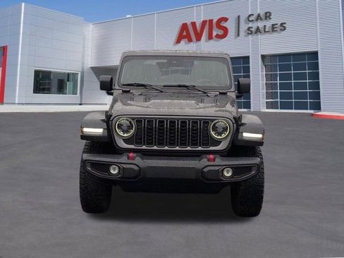 Used 2025 Jeep Wrangler Unlimited Rubicon w/ Convenience Group image 2