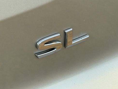 New 2025 Nissan Pathfinder SL image 10