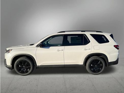 New 2026 Honda Pilot Black Edition image 2