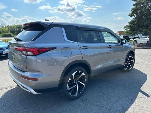Used 2022 Mitsubishi Outlander SE AWD/4WD image 5