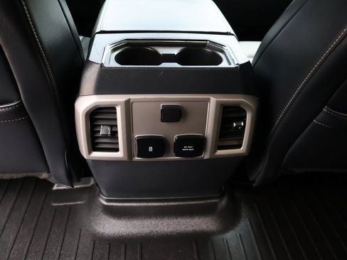 Used 2022 Ford F250 Lariat w/ Lariat Ultimate Package image 14