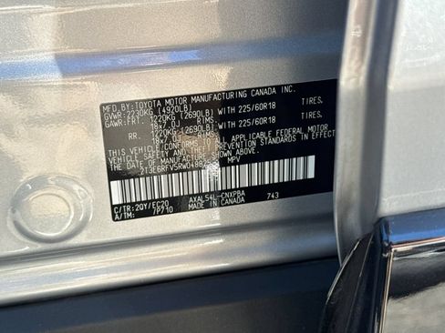 Certified 2024 Toyota RAV4 XSE AWD/4WD image 29