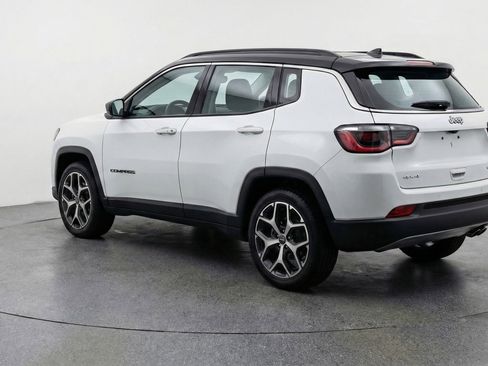 Used 2025 Jeep Compass Limited AWD/4WD image 6