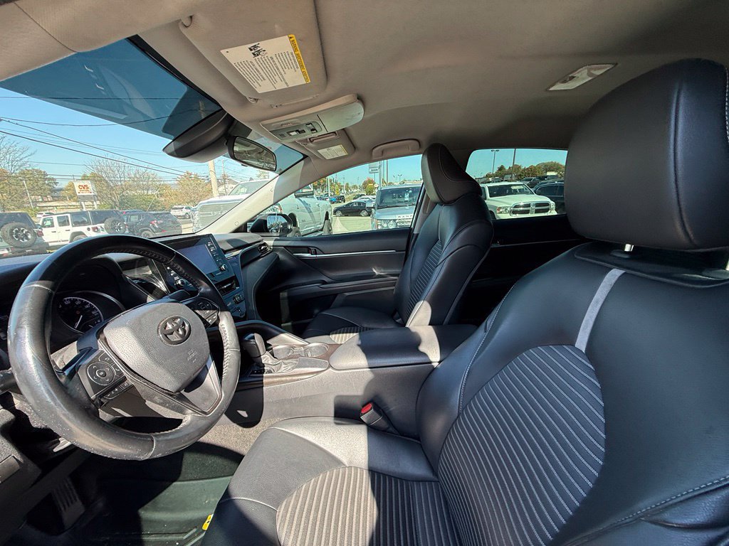 Used 2021 Toyota Camry SE FWD image 12