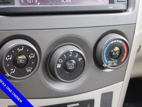 Used 2013 Toyota Corolla LE image 33