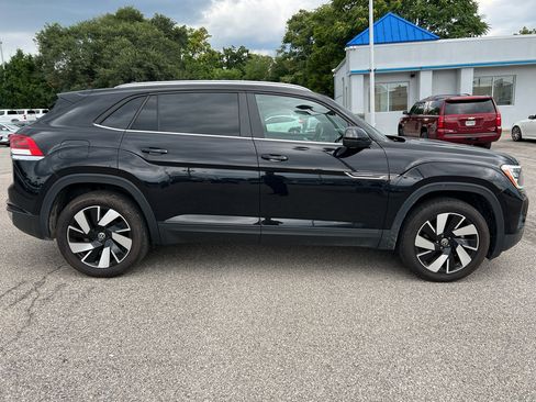 Used 2026 Volkswagen Atlas Cross Sport SE AWD/4WD image 4