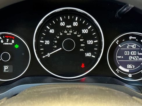 Certified 2018 Honda HR-V EX image 28