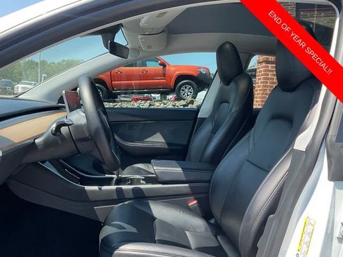 Used 2020 Tesla Model Y Long Range image 10