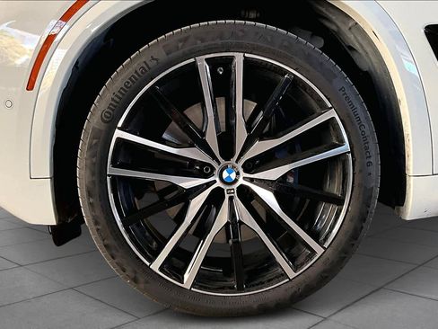 Certified 2024 BMW X5 M60i w/ Executive Package image 10