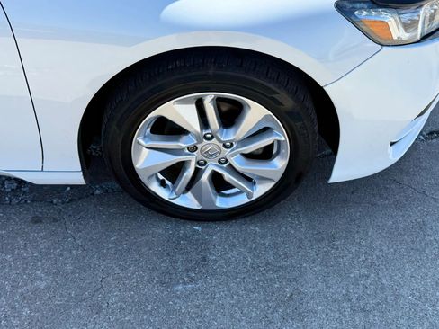 Used 2018 Honda Accord LX image 44