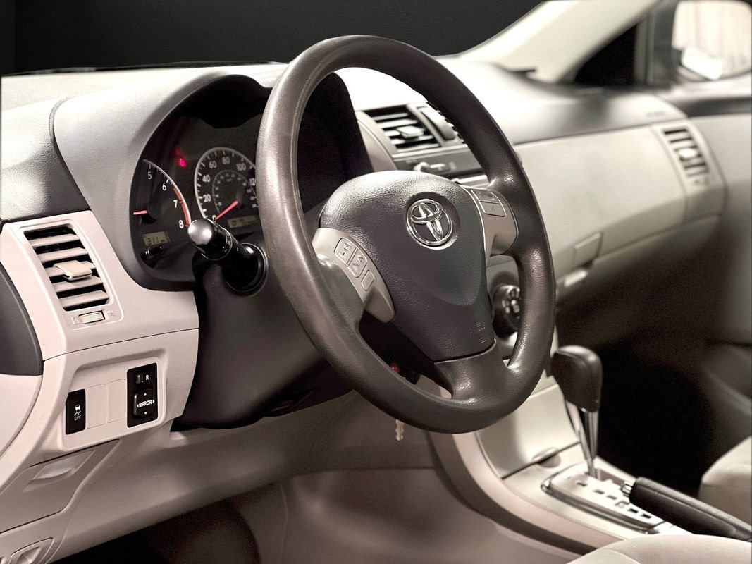 Used 2011 Toyota Corolla LE w/ Premium Pkg FWD image 16
