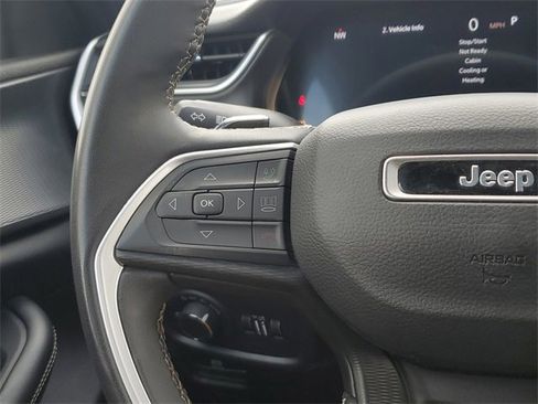 Certified 2023 Jeep Grand Cherokee L Laredo image 21