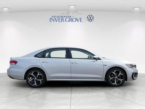 Used 2020 Volkswagen Passat 2.0T R-Line FWD image 8