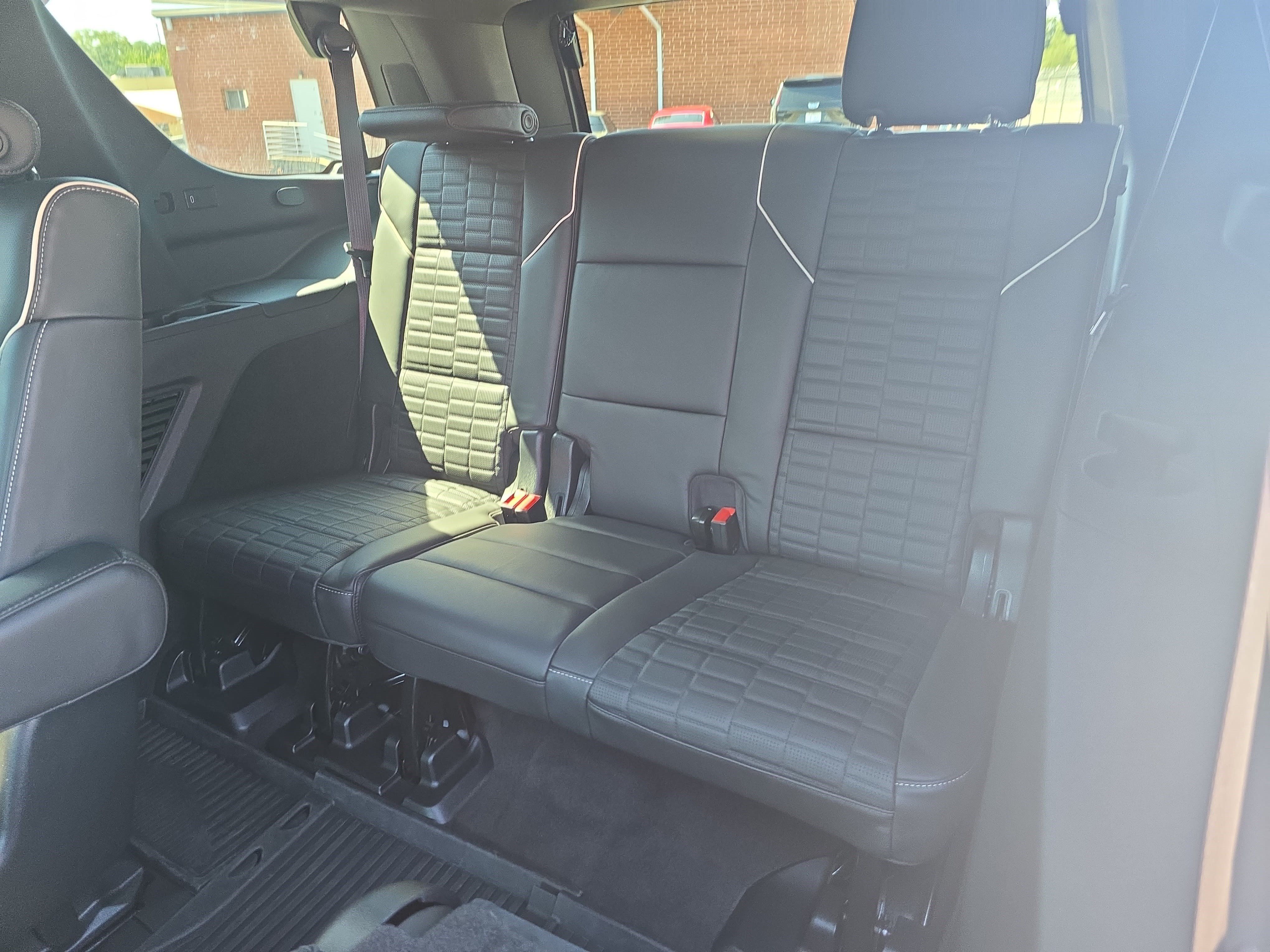 Certified 2024 Cadillac Escalade V w/ LPO, ONYX Package AWD/4WD image 14