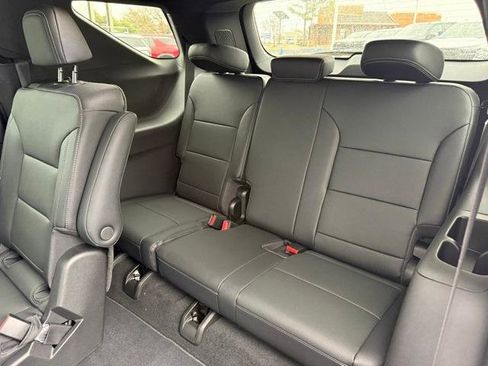 New 2026 Chevrolet Traverse LT w/ Driver Confidence Package image 32