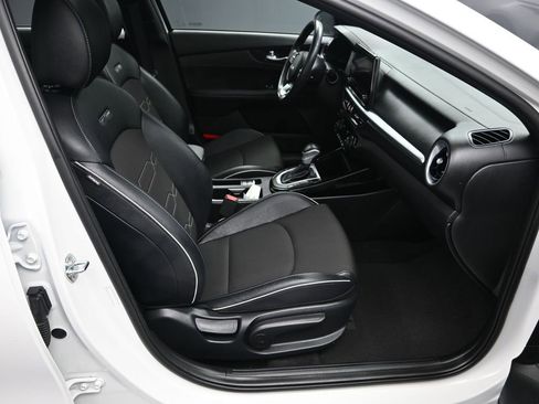 Certified 2024 Kia Forte GT-Line w/ GT-Line Premium Package image 38