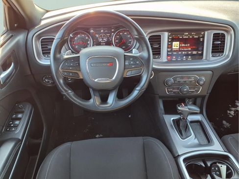 Used 2022 Dodge Charger GT image 4