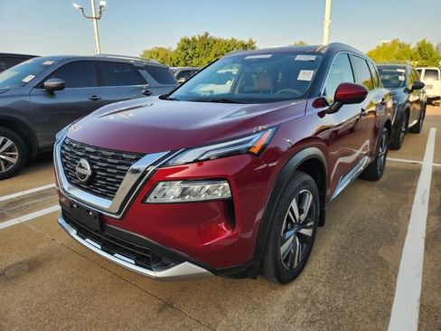 Used 2023 Nissan Rogue Platinum w/ Platinum Premium Package FWD image 3