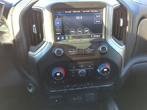 Used 2021 Chevrolet Silverado 1500 LT Trail Boss image 7