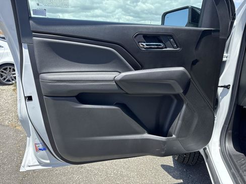 New 2026 GMC Canyon Elevation w/ Technology Package AWD/4WD image 18