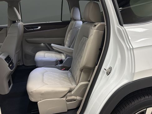 Used 2025 Volkswagen Atlas SEL Premium R-Line AWD/4WD image 24