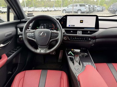 Used 2024 Lexus UX 250h F Sport AWD/4WD image 8
