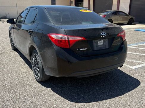 Used 2018 Toyota Corolla LE image 5