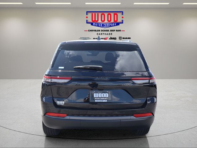New 2026 Jeep Grand Cherokee Limited w/ Limited Altitude Package AWD/4WD image 4
