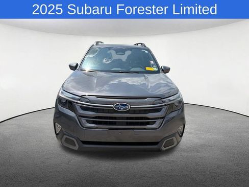 Used 2025 Subaru Forester Limited AWD/4WD image 15