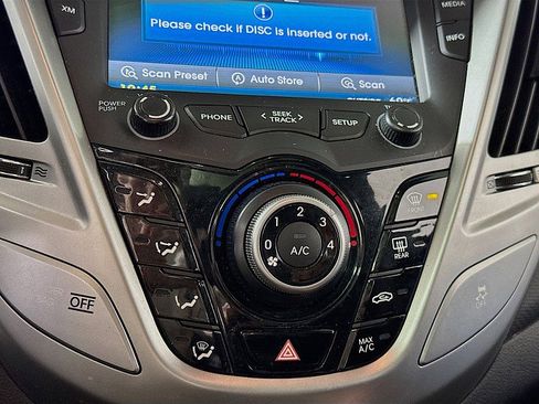 Used 2015 Hyundai Veloster w/ Option Group 02 image 17