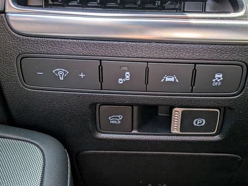 Used 2022 Hyundai Palisade Limited FWD image 18