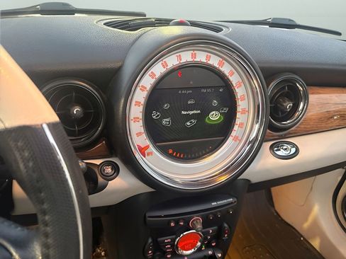 Used 2012 MINI Cooper Convertible image 26