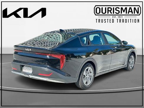 New 2025 Kia K4 LX image 4