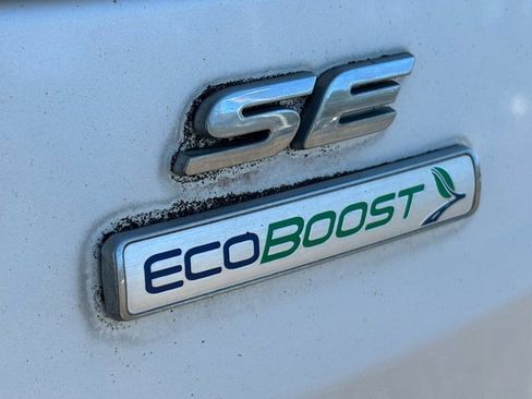 Used 2017 Ford Escape SE w/ Equipment Group 201A image 12