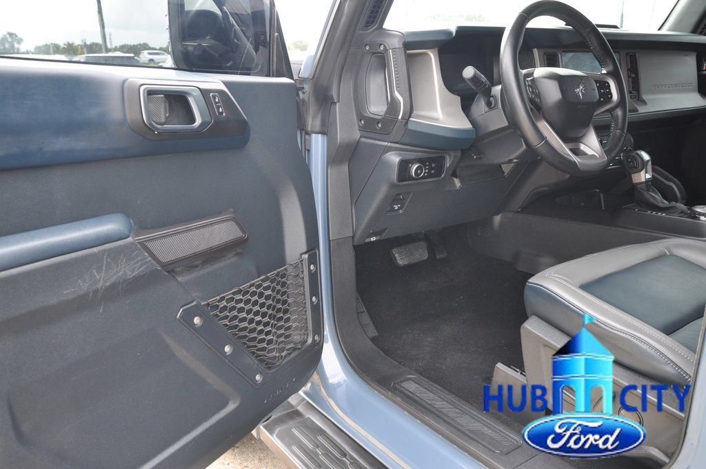 Used 2024 Ford Bronco Outer Banks AWD/4WD image 11