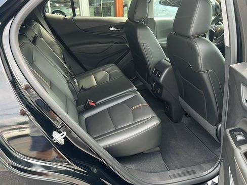 Used 2024 Chevrolet Equinox Premier FWD image 12