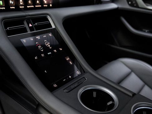 New 2025 Porsche Taycan 4S image 22