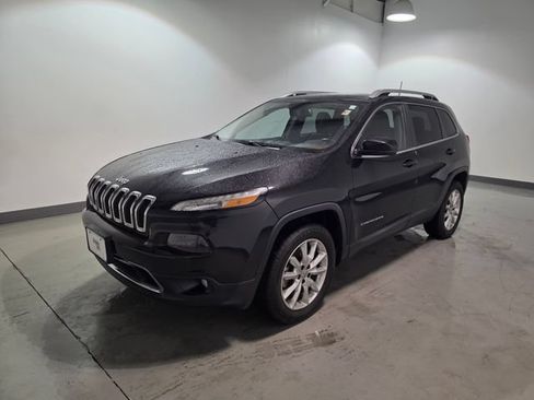 Used 2016 Jeep Cherokee Limited AWD/4WD image 3