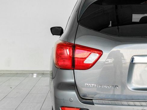 Used 2020 Nissan Pathfinder Platinum AWD/4WD image 48