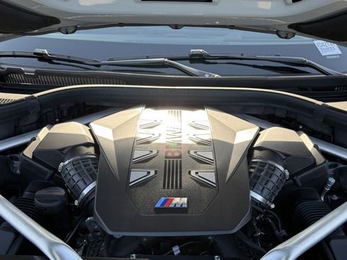 Used 2025 BMW X7 M60i image 36
