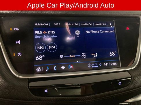 Used 2022 Cadillac XT5 Premium Luxury w/ Technology Package image 4