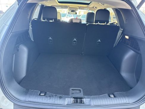 Used 2020 Ford Escape Titanium image 21