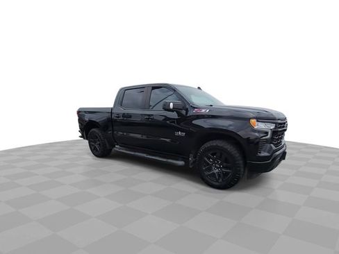 Used 2024 Chevrolet Silverado 1500 RST AWD/4WD image 2