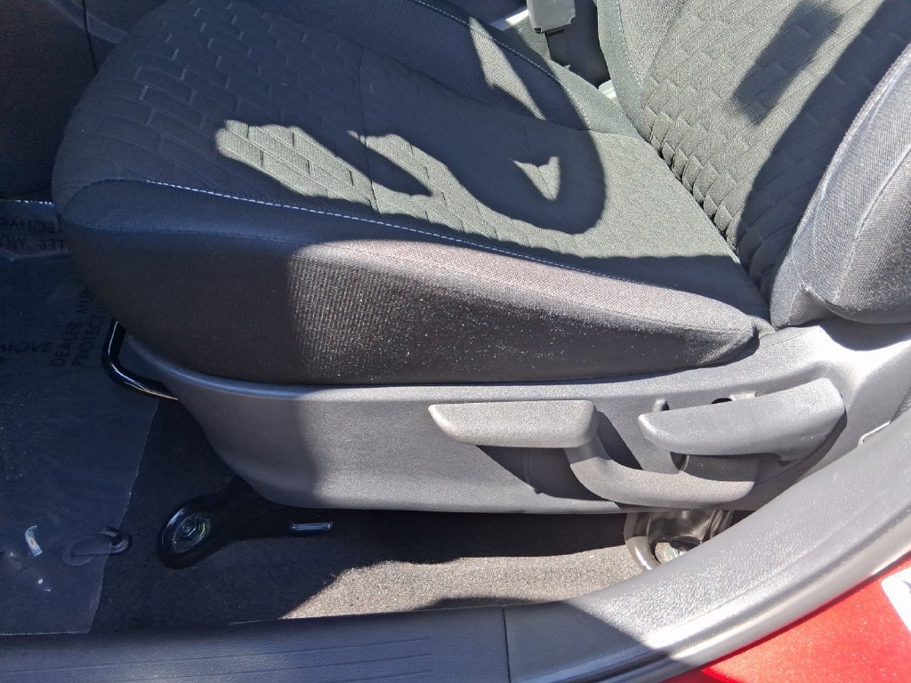 Used 2022 Nissan Kicks SV FWD image 13