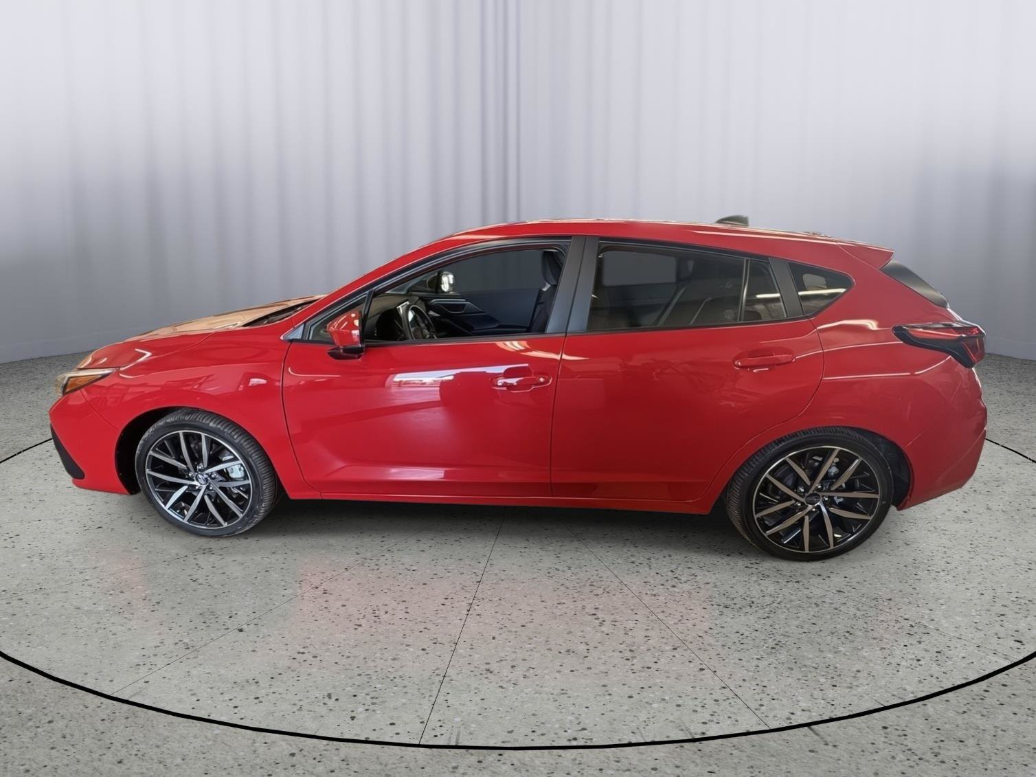 Used 2025 Subaru Impreza 2.0i Sport AWD/4WD image 2