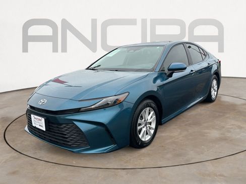 Used 2025 Toyota Camry LE FWD image 6