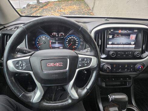 Used 2015 GMC Canyon SLE image 14