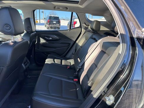 Certified 2022 GMC Terrain SLT w/ Infotainment Package II image 15