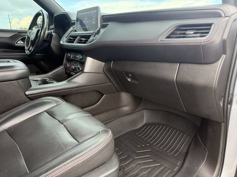 Used 2021 Chevrolet Tahoe RST w/ Luxury Package RWD image 17