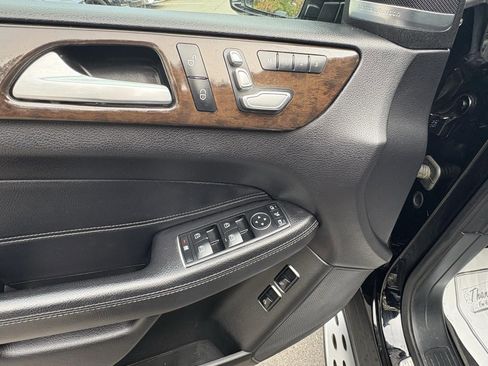 Used 2019 Mercedes-Benz GLS 450 4MATIC image 18